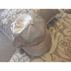PENSHOPPE metallic gold snapback