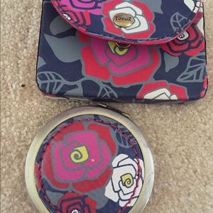 Fossil coin purses and mirrors
