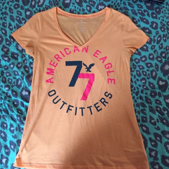 American eagle T-shirt