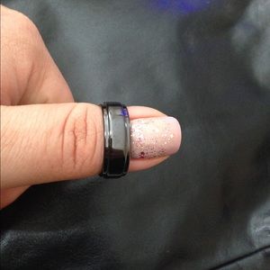 Hi-Tec Black Ceramic men's ring size 10