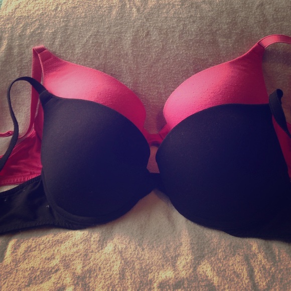 ❌SOLDINBUNDLE❌2 VS Push Up Bras