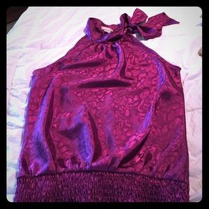 High neck sleeveless blouse