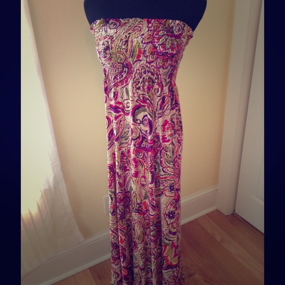 Stunning floral print maxi dress