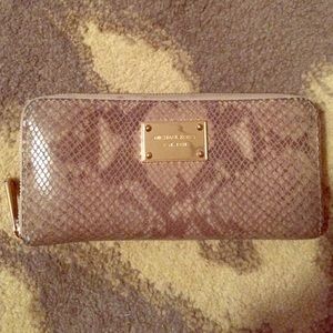 Michael Kors wallet