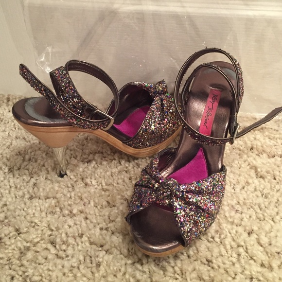 betsey Johnson heels!