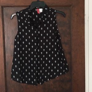 Black H&M collared top