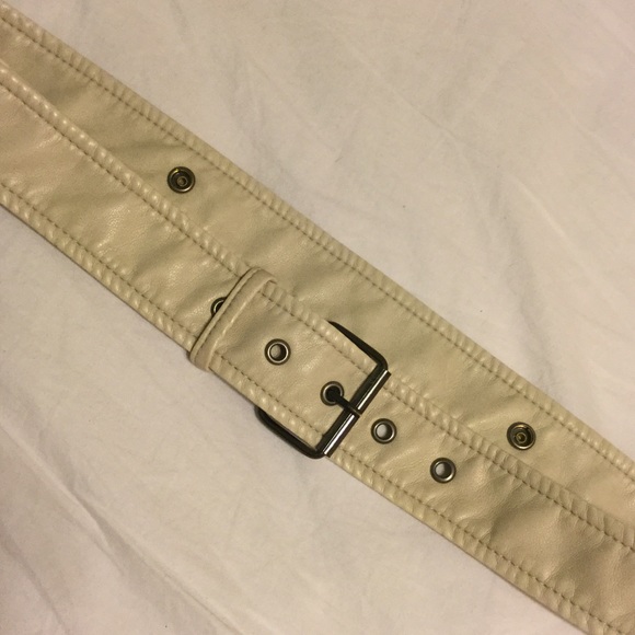 Creme Belt
