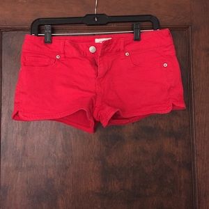 Aero red shorts