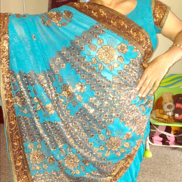 Bollywood designer sari with stitched blouse