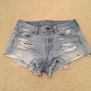 Mid-rise shorts