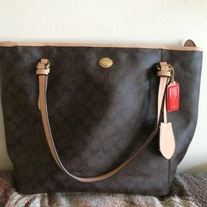 Beautiful Mid Size Authentic Coach Bag