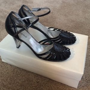 Bcbg girls black heel