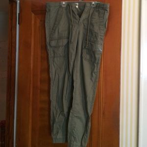 Hollister sinched ankle joggers