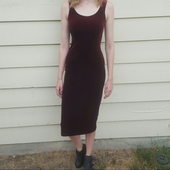 Vintage Velvet Bodycon Midi Dress