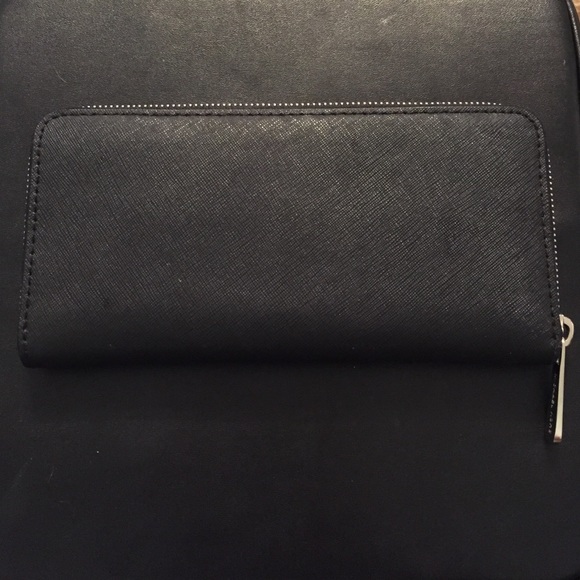 Michael Kors wallet - Picture 3 of 4