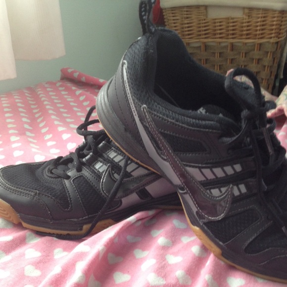 Nike volleyball shoes