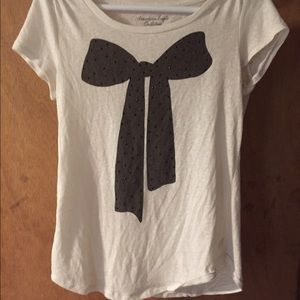 American Eagle Bow shirt🎀🎀🎀