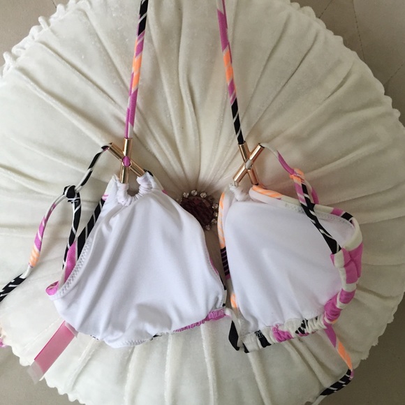 Keyhole triangle bikini top only multi color geo🔥 - Picture 3 of 4