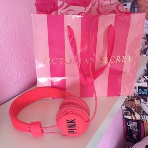 Limited Edition PINK Vs Headphones 😍😍