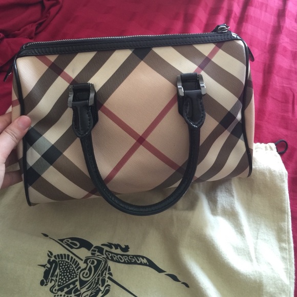 🚫🚫❎SOLD🚫🚫❎ burberry bowling bag - Picture 2 of 4
