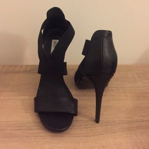 Steve Madden Maarla Heels, Size 9