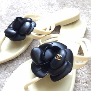 Jelly flats/flip flops