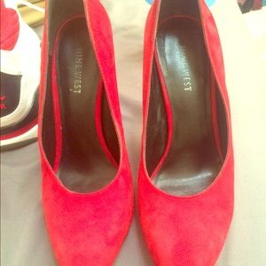 Nine West pumps
