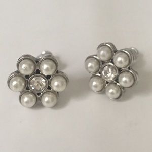 faux pearl flower cluster earrings