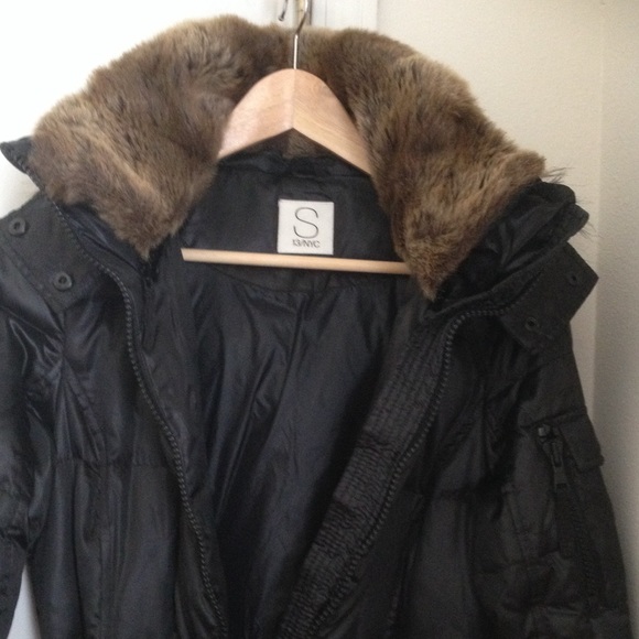 Coat - Picture 3 of 4