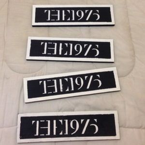 The 1975 Wooden Sign