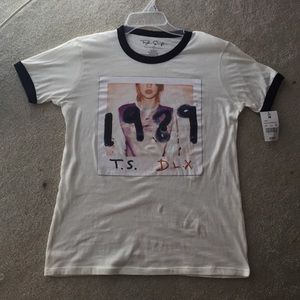 Taylor swift 1989 t shirt