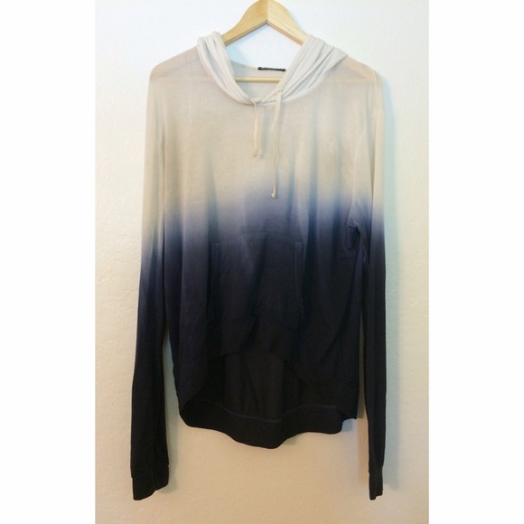 Blue & white dip dye sweater