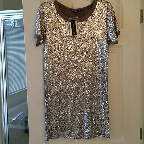 Chaudry  Tops - TODAY ONLY PRICE DROP !  BUY IT NOW $ 15