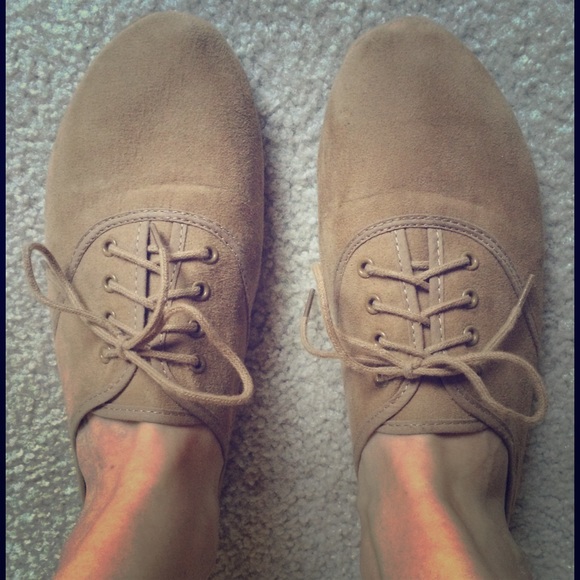 Tan Slip-On Style Shoes from H&M