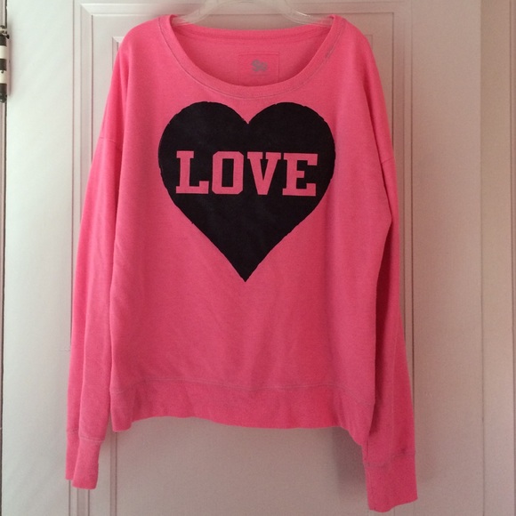 Bright pink love sweatshirt!