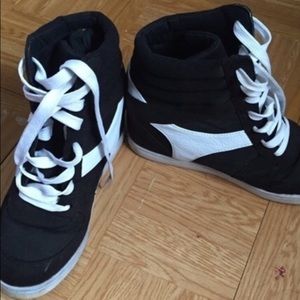 Black & white wedged hightops