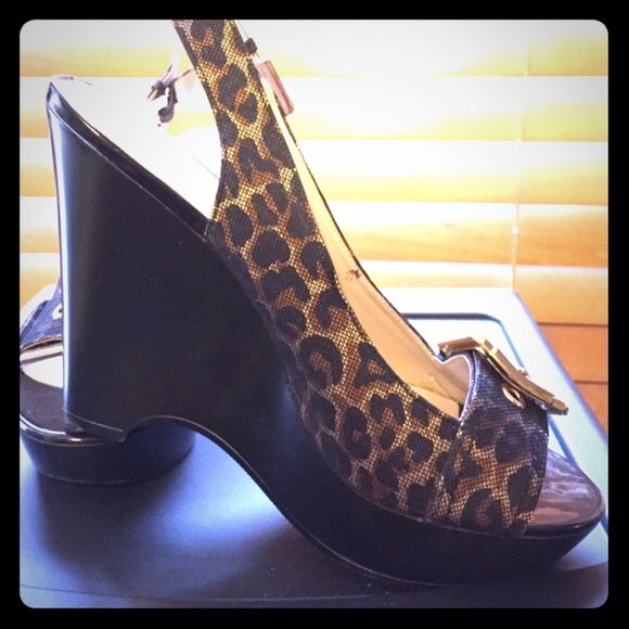 Sold !!!❤️👠poshest posher cheetah wedges