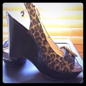 Sold !!!❤️👠poshest posher cheetah wedges