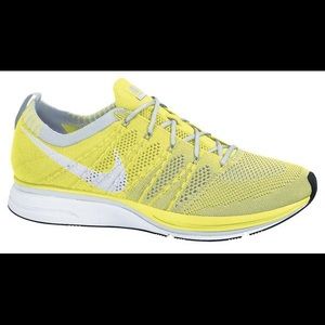 Nike Flyknit Trainer+ electric yellow/white