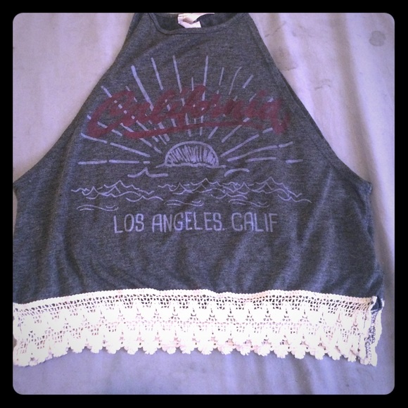 Sleeveless half Shirt - Picture 1 of 1