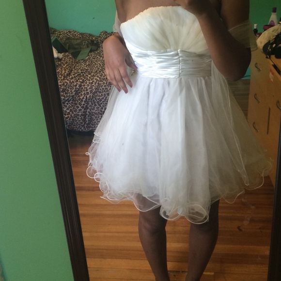 Dancing Queen off white dress