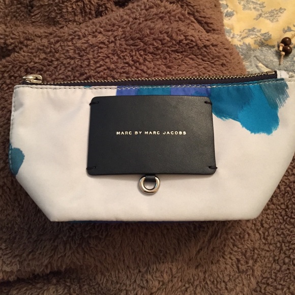 Marc Jacobs makeup bag