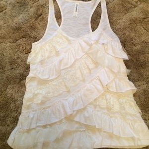 Aeropostale ruffled tank top