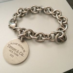 Return to Tiffany & Co bracelet