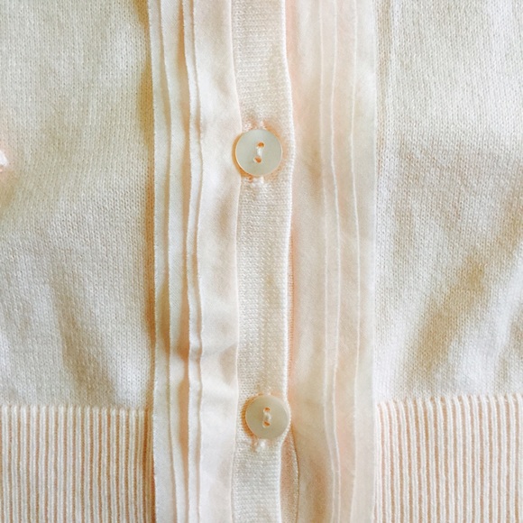 LOFT Sweaters - 💛 NWOT • loft • chiffon trim cardigan • size med