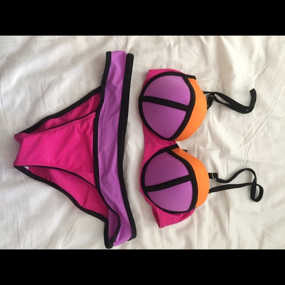💥brand new💥 color block bikini - Picture 2 of 4
