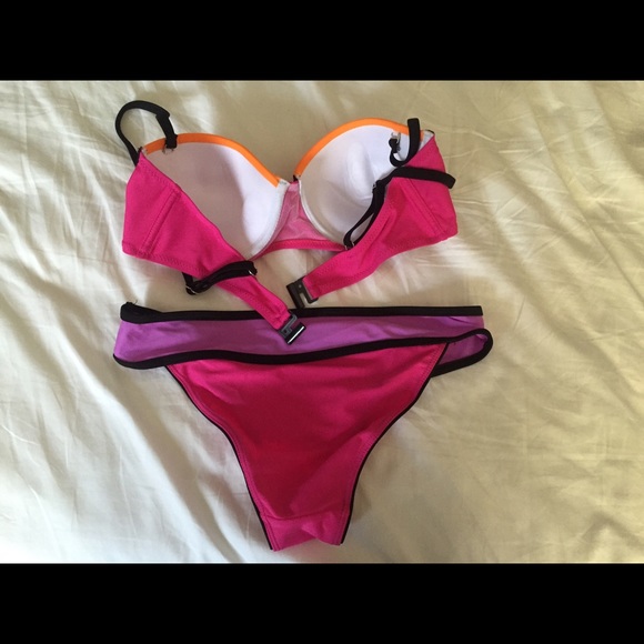 💥brand new💥 color block bikini - Picture 3 of 4