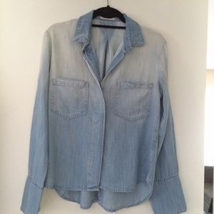 Light chambray l/s cropped shirt.
