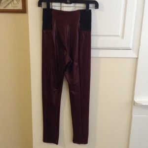 Burgundy LEATHER leggings size SMALL
