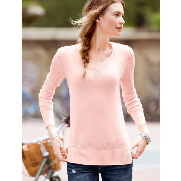 BNWOT white fuzzy crew neck sweater